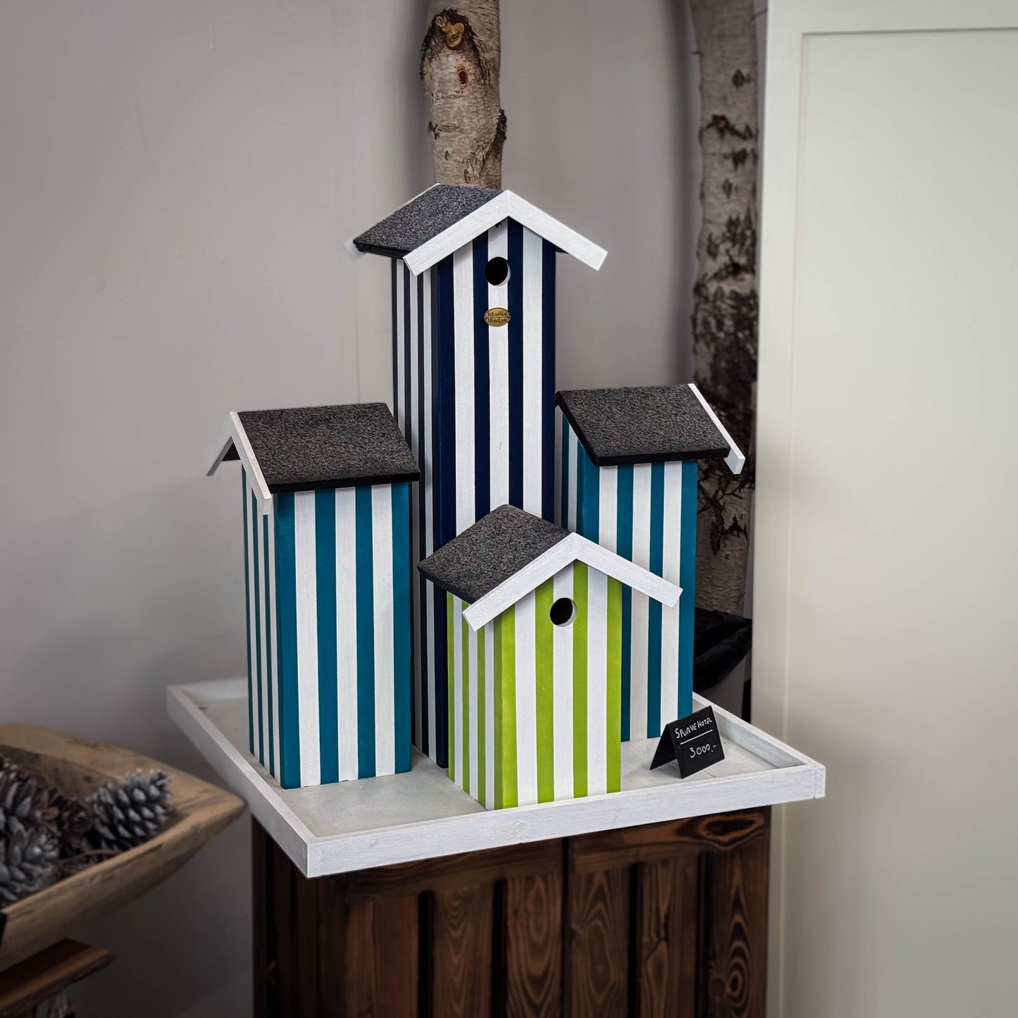 Fuglehotel til Spurve - “Badehotel”