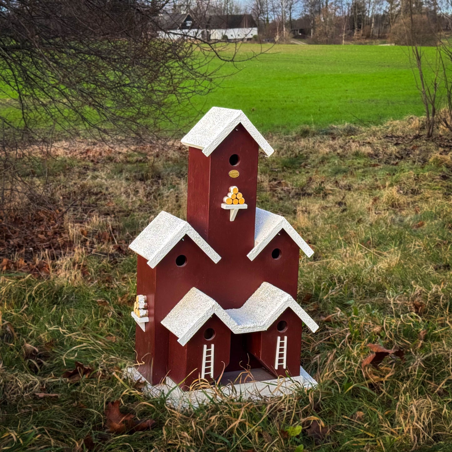 Fuglehotel til Spurve - “Julehotel”